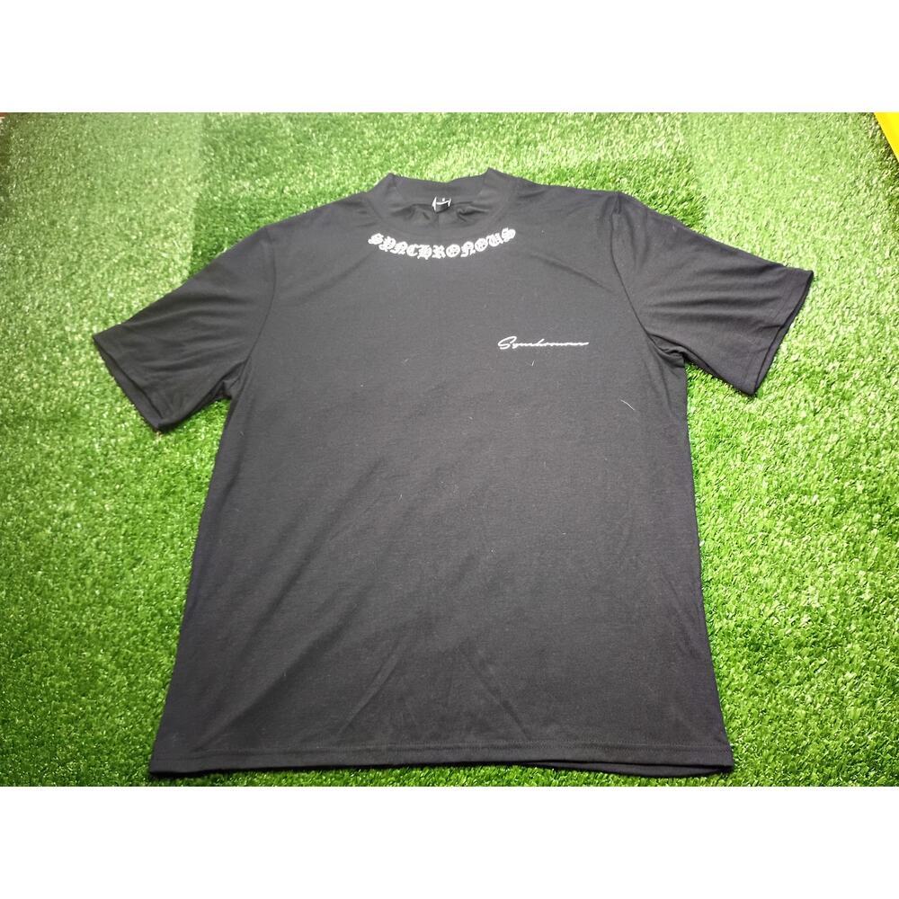 Stylish Black Short-Sleeve Tee with Gothic Collar Print